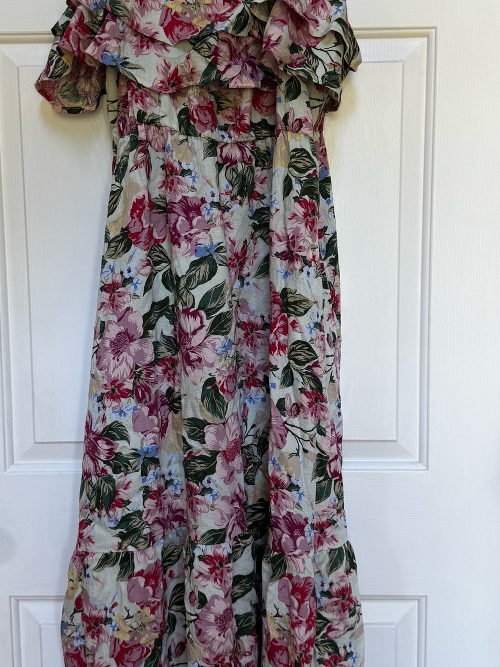 a new day Floral Maxi Dress in Pink, Green, Blue medium.  Side pockets